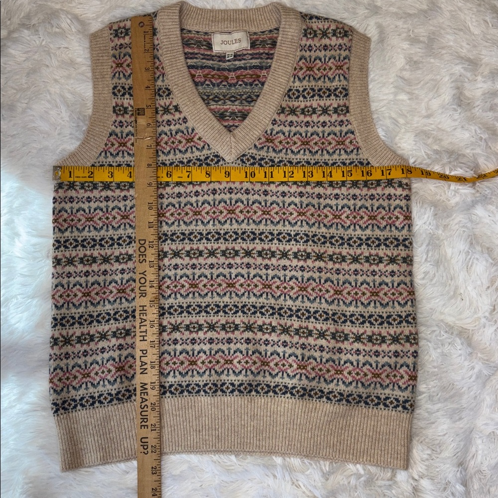 Joules Islay Oatmeal V Neck Fairisle
Pattern Knitted Vest Size 6 - Picture 4 of 9